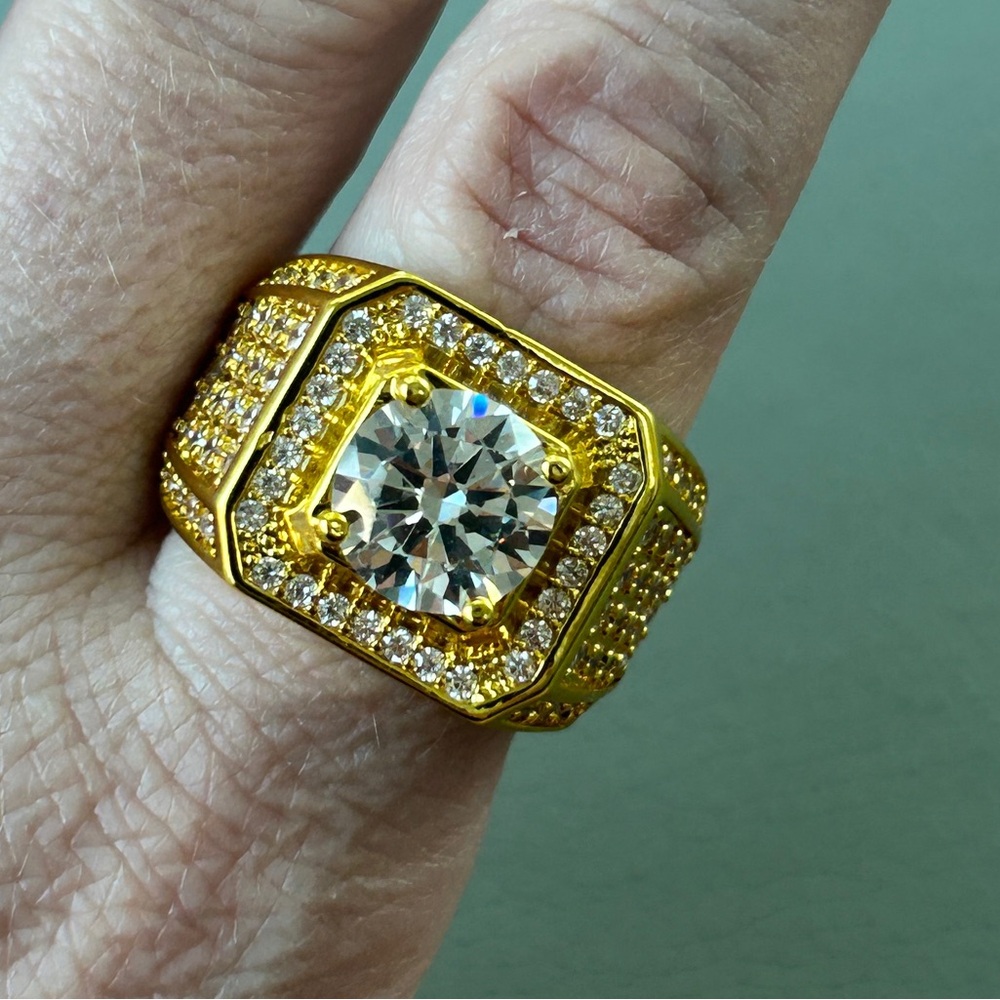 Moissanite Lab Grown 2Ct Gem Gold-toned Ring Size 11 Signet Costume Jewelry